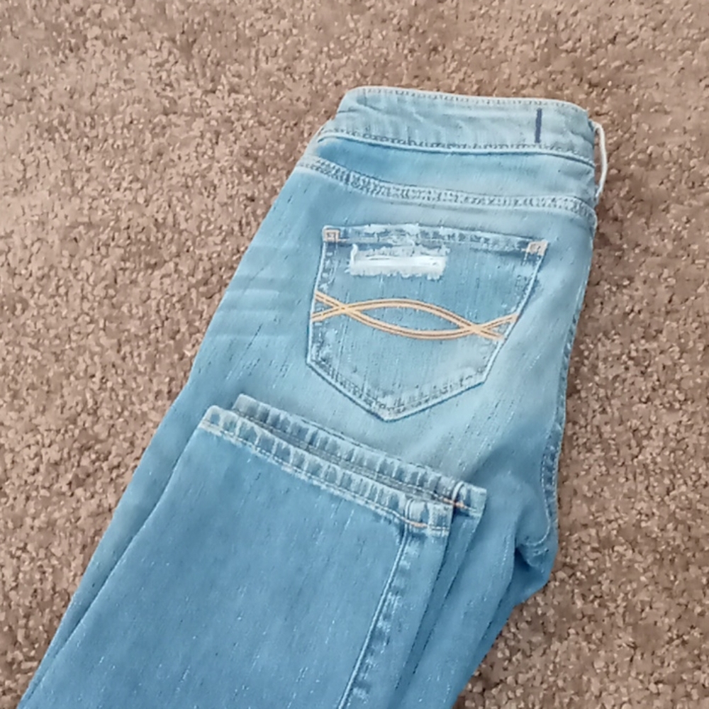 Abercrombie & Fitch Distressed Straight Leg Jean